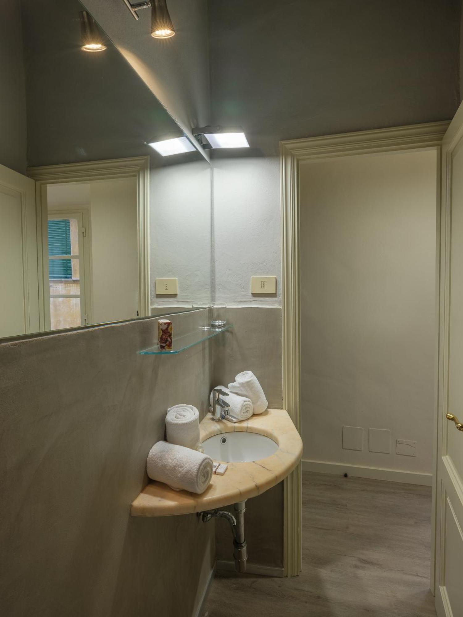 Beautiful Flat In Oltrarno * Florencia