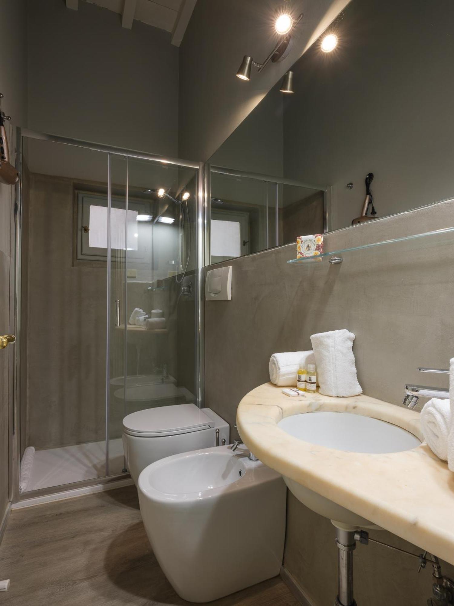 Beautiful Flat In Oltrarno Florencia